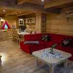 Semesterbostad Krupowki Z Widokiem Na Giewont Zakopane