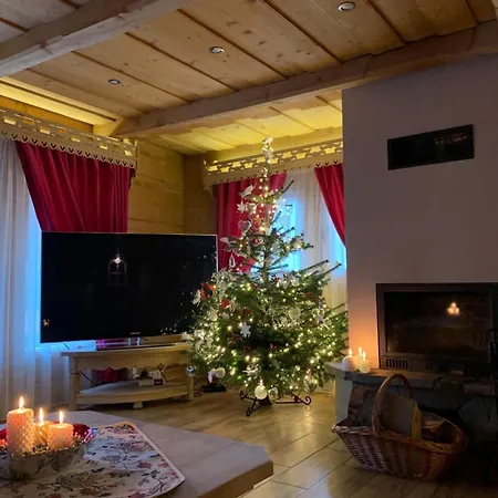 Krupowki Z Widokiem Na Giewont بيت للعطل زاكوباني